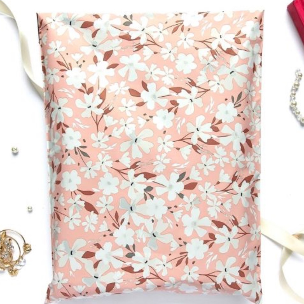 20 10x13 Spring designer polymailer
